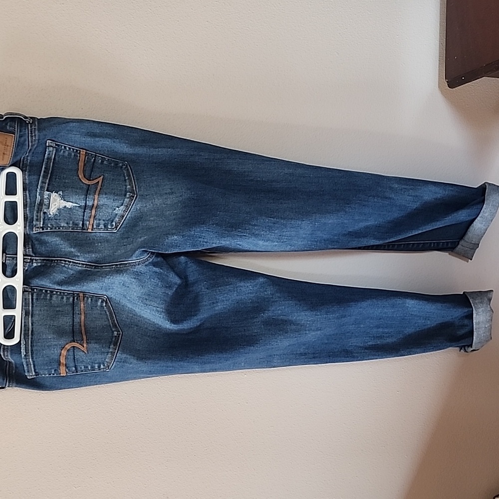 Distressed Jeans - Picture 3 of 6